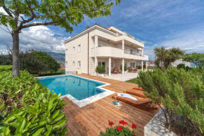 Отель Luxury Apartments Klara  Сплит